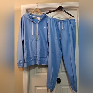 Nike Men's Dri-FIT Standard Issue Light Blue Tracksuit
